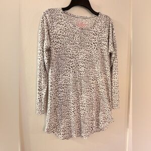 Victorias Secret Snow Leopard Long Sleeve Nightgown - Size XS